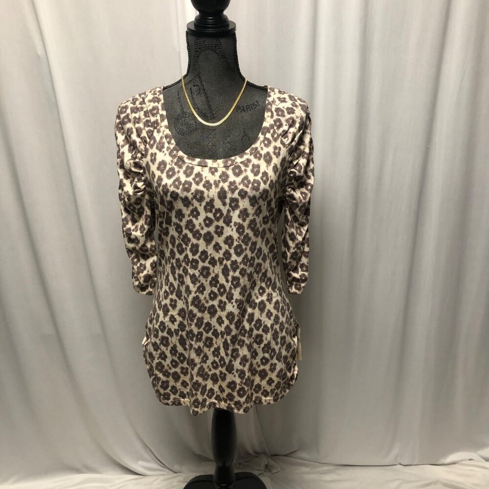 Eyeshadow Top Womens Size Large Leopard Animal Print Scoop Neck Comfy NEW